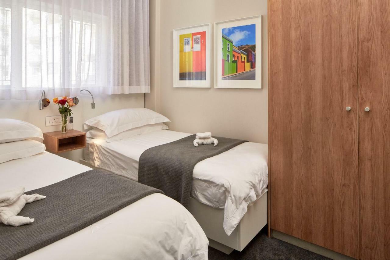First Group Riviera Suites Le Cap Extérieur photo