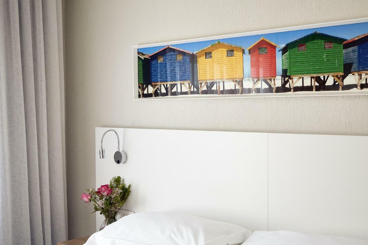 First Group Riviera Suites Le Cap Extérieur photo
