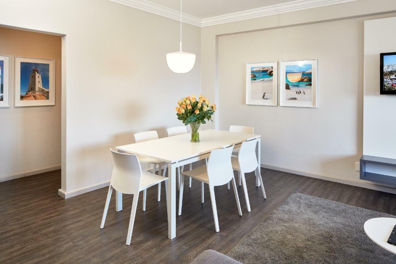 First Group Riviera Suites Le Cap Extérieur photo