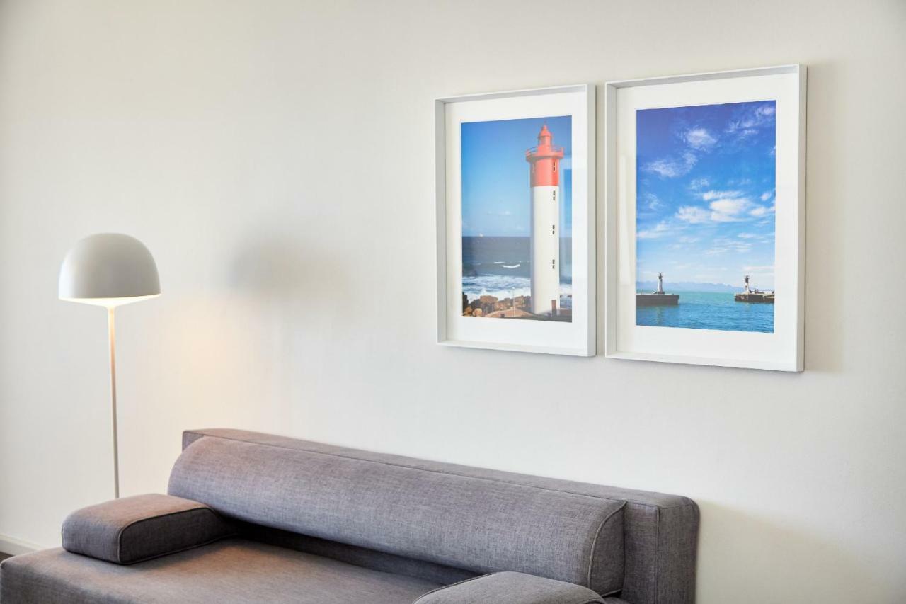 First Group Riviera Suites Le Cap Extérieur photo
